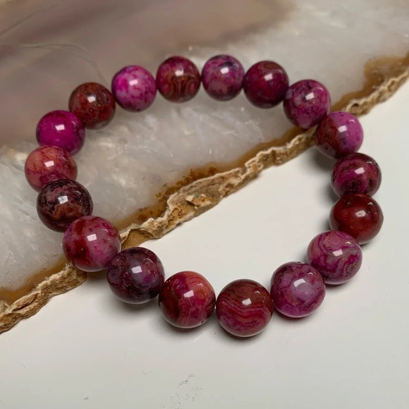 Artisan 10mm Dyed Ruby Crazy Lace Agate Stretch Beaded Bracelet - Picture 1 of 1